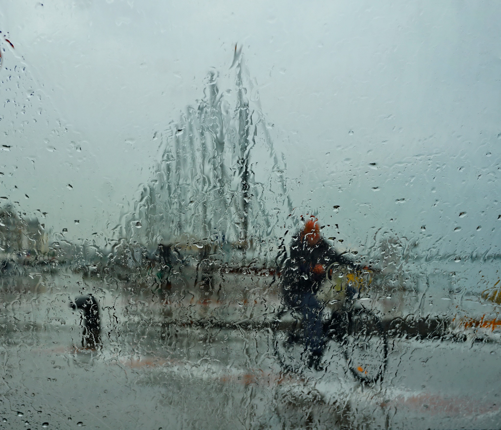 Επιδείνωση του καιρού στη Θεσσαλία με καταιγίδες, κινδύνους πλημμυρών, τοπικές χαλαζοπτώσεις και ισχυρούς ανέμους