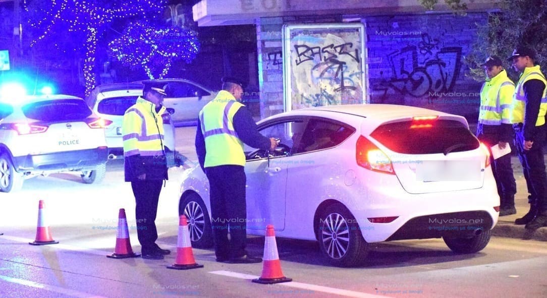 Περισσότεροι έλεγχοι για κράνη και λιγότερα τροχαία τον Δεκέμβριο στη Θεσσαλία – Πρόστιμα σε 54 μεθυσμένους οδηγούς και σε 82 για “κόκκινο”