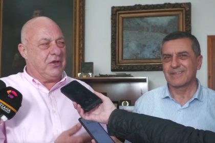 Κουρέτας: Δεν τριγυρνάμε στις πυρκαγιές με παντόφλες και σορτς όπως κάποτε γινόταν. Εμπνέουμε σοβαρότητα – Πυροδοτεί νέα κόντρα με Μπέο με αφορμή την παρουσία του Δημάρχου Βόλου στην φωτιά των Ν. Παγασών
