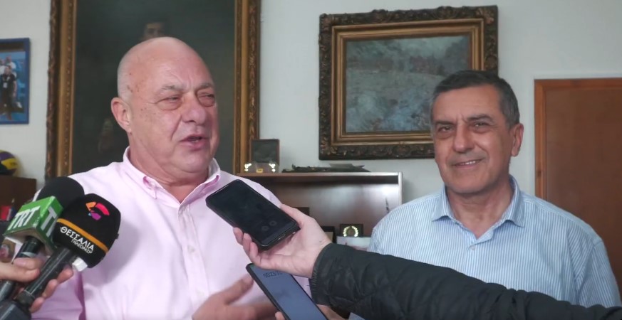 Κουρέτας: Δεν τριγυρνάμε στις πυρκαγιές με παντόφλες και σορτς όπως κάποτε γινόταν. Εμπνέουμε σοβαρότητα – Πυροδοτεί νέα κόντρα με Μπέο με αφορμή την παρουσία του Δημάρχου Βόλου στην φωτιά των Ν. Παγασών