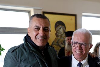 Πατρινή συνεργασία Μαζαράκη – Κουρέτα βλέπουν στη ΔΑΚΕ πίσω από την τοποθέτηση του στελέχους του ΠΑΣΟΚ Λ. Αναστασίου στη θέση Υποδιευθυντή Νοσηλευτικής Υπηρεσίας στο Νοσοκομείο Βόλου