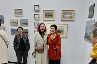 Η Terry Nikoliade αποκαλύπτει τις “Φύσεις” της: “Η τέχνη είναι απελευθερωτική”