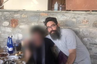 Θλίψη στον Βόλο για τον αιφνίδιο θάνατο του 47χρονου Απ. Χατζηγεωργίου στην πρεμιέρα των εξετάσεων της κόρης του