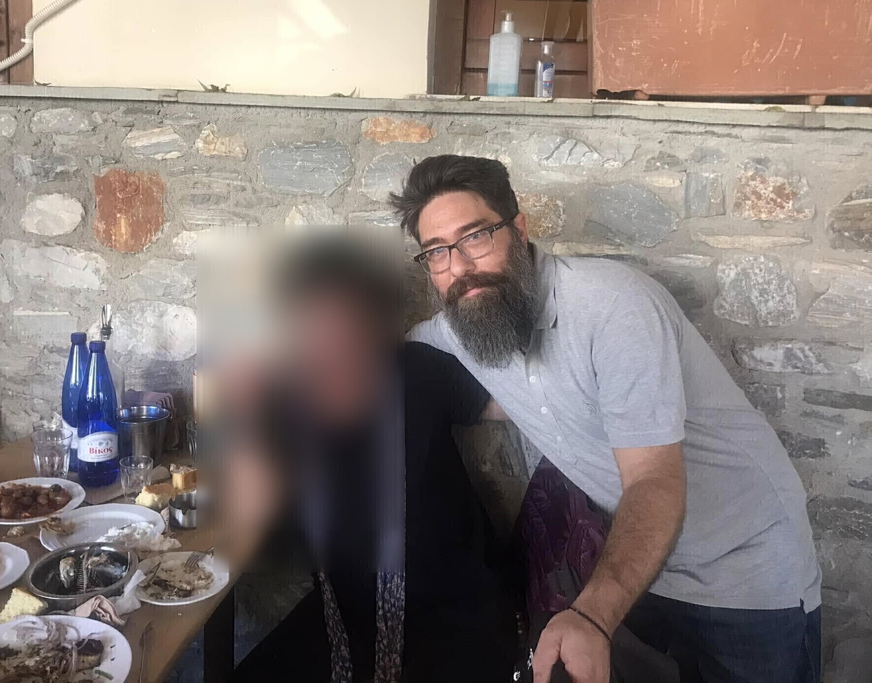 Θλίψη στον Βόλο για τον αιφνίδιο θάνατο του 47χρονου Απ. Χατζηγεωργίου στην πρεμιέρα των εξετάσεων της κόρης του