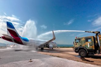 Με 157 επιβάτες από το Ντίσελντορφ η πρώτη πτήση της τουριστικής περιόδου στο αεροδρόμιο Ν. Αγχιάλου Βόλου (εικόνες)