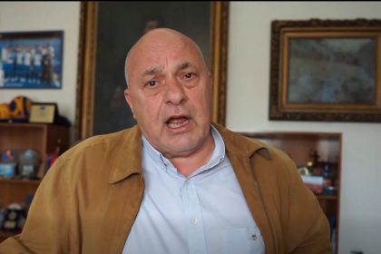 Παρέμβαση Μπέου για Eurovision και Ακύλα: Αρκετά πια, ξεφύγατε. Κάθε μέρα μια εικόνα ένας τύπος να κουνάει τον κ@λο του. Δεν ντρέπεστε λίγο; Σοβαρευτείτε…