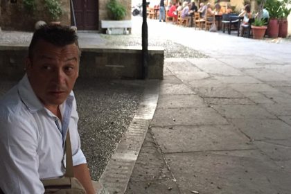 Θλίψη για την απώλεια του 51χρονου Γιάννη Κοντοβά, παλαίμαχου ποδοσφαιριστή του Ολυμπιακού Βόλου