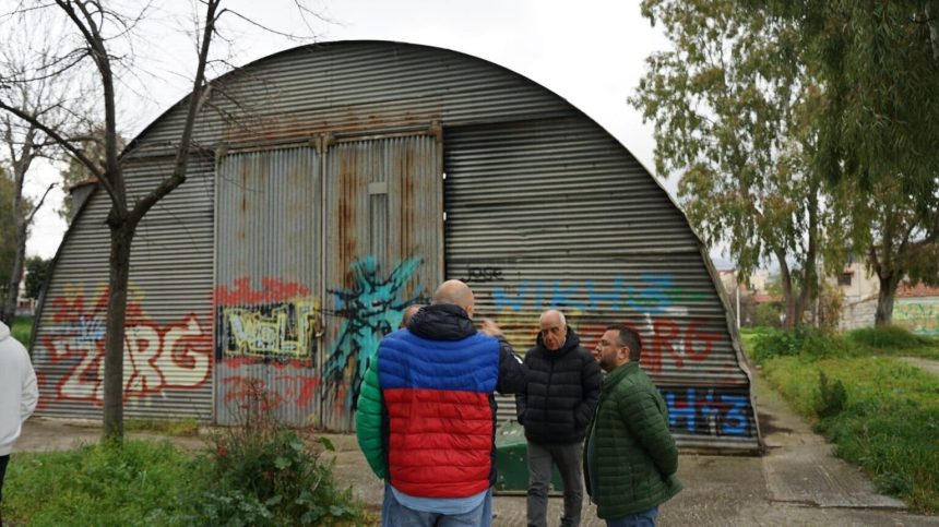 Απομακρύνει ο Δήμος Βόλου τα παλιό σιλό από το πάρκο κοντά στη ΜΕΤΚΑ στη Νέα Ιωνία