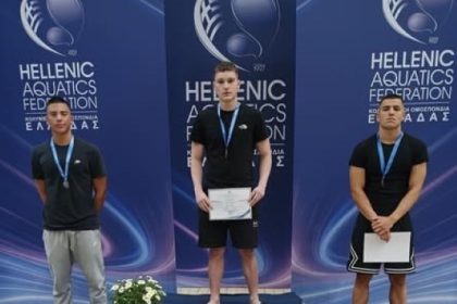 Χρυσό μετάλλιο και πρόκριση στο Παγκόσμιο Κολύμβησης μαθητών για τον Ταξιάρχη Τσούνη (Υδάτινος Κόσμος – Βόλος)
