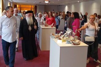 Εγκαινιάστηκε η έκθεση κεραμικής “Ναυτοσύνη” στο πλαίσιο της 11ης Ναυτικής Εβδομάδας στον Βόλο