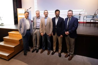 Ρομποτική χειρουργική και laser: Το ΙΑΣΩ Θεσσαλίας παρουσίασε το μέλλον της Ουρολογίας στα Τρίκαλα (εικόνες)