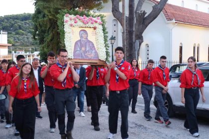 Δυναμική παρουσία των Προσκόπων στην περιφορά της Πολιούχου της Αλοννήσου
