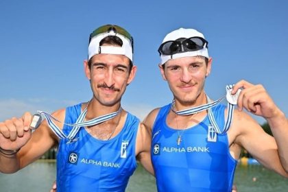 Ασημένιοι Παγκόσμιοι Πρωταθλητές Κ19 στη δίκωπο άνευ οι Βολιώτες Γιώργος Χιώτης και Απόστολος Σταύρος Αλεξίου (ΝΟΒ-ΑΡΓ) pics & vid
