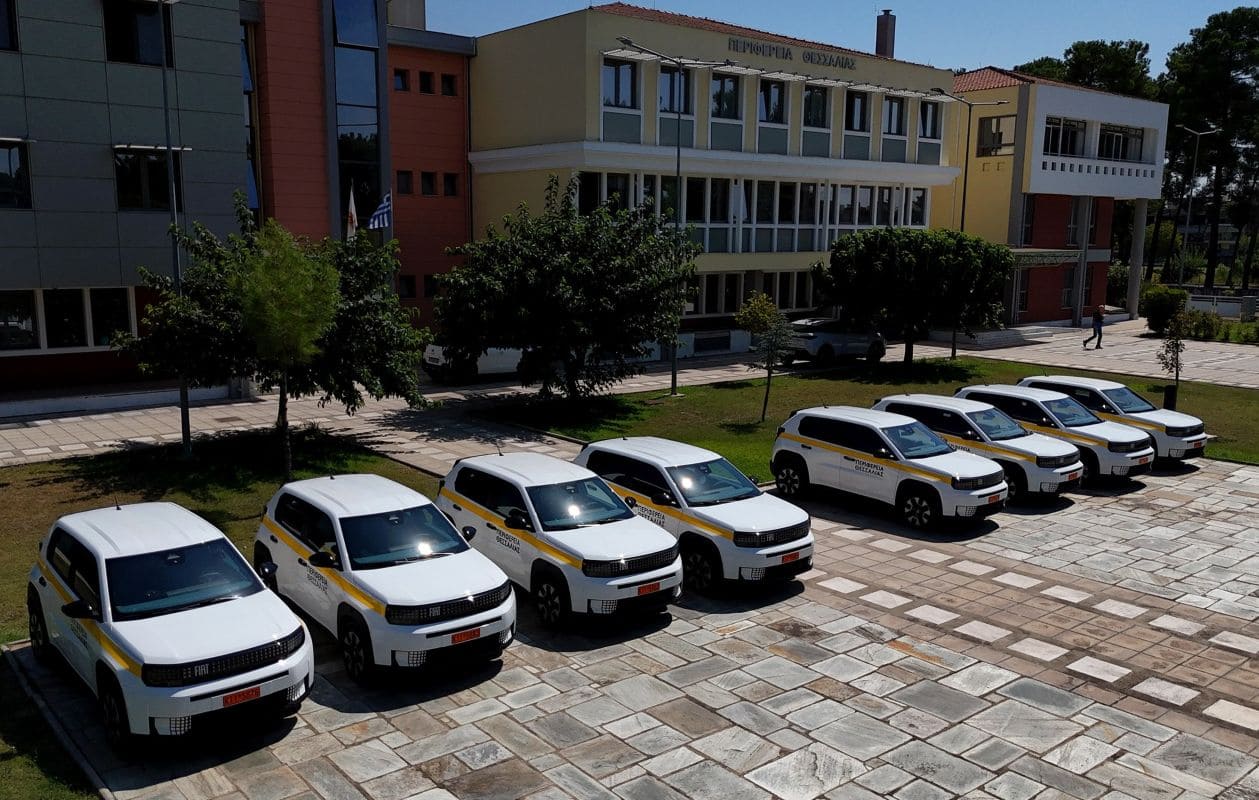 Με 8 νέα οχήματα ενισχύεται η Περιφερειακή Ενότητα Λάρισας από την Περιφέρεια Θεσσαλίας