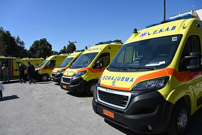 Νέες εγκαταστάσεις του ΕΚΑΒ στη Λάρισα και προμήθεια 5 ασθενοφόρων