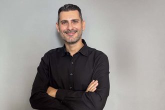 Ο πρώτος κωφός διδάκτορας στις Θεωρητικές Επιστήμες στην Ελλάδα από το Πανεπιστήμιο Θεσσαλίας