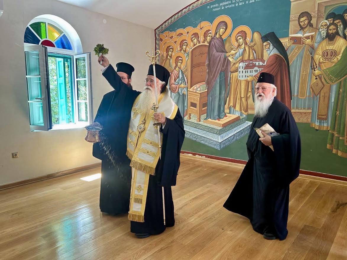 Αγιασμός των πρώτων ανακαινισμένων κελιών της Ιεράς Μονής Παναγίας Κάτω Ξενιάς – Στο επίκεντρο του θρησκευτικού τουρισμού το ιστορικό μοναστήρι (εικόνες)