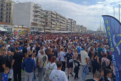 Χιλιάδες στην παραλία του Βόλου έτρεξαν για τη “Φλόγα” και στήριξαν τον αγώνα κατά του παιδικού καρκίνου