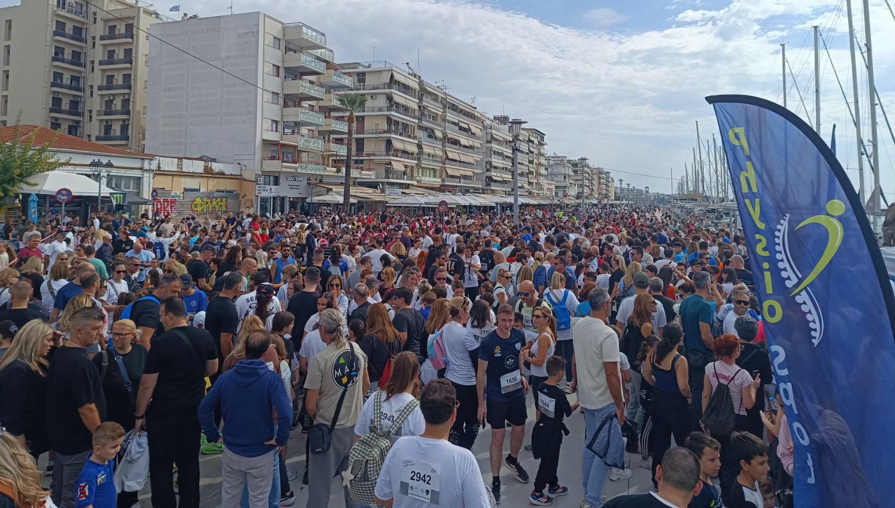 Χιλιάδες στην παραλία του Βόλου έτρεξαν για τη “Φλόγα” και στήριξαν τον αγώνα κατά του παιδικού καρκίνου