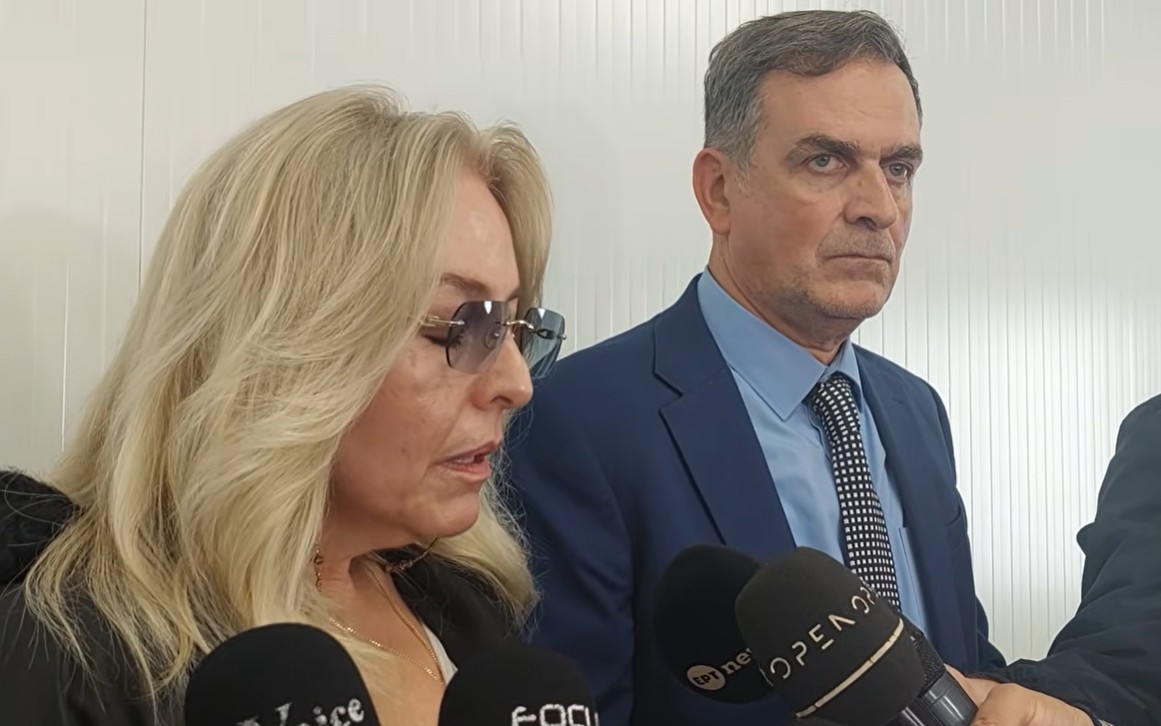 Δίκη Τεμπών: Είναι σαν να έσκασε πυρηνική βόμβα μέσα στο κεφάλι του, κατέθεσε η μητέρα του Γεράσιμου Γεωργιάδη, μοναδικού επιζώντα από το πρώτο βαγόνι – «Η πρόγνωση για την υγεία του είναι πολύ κακή»